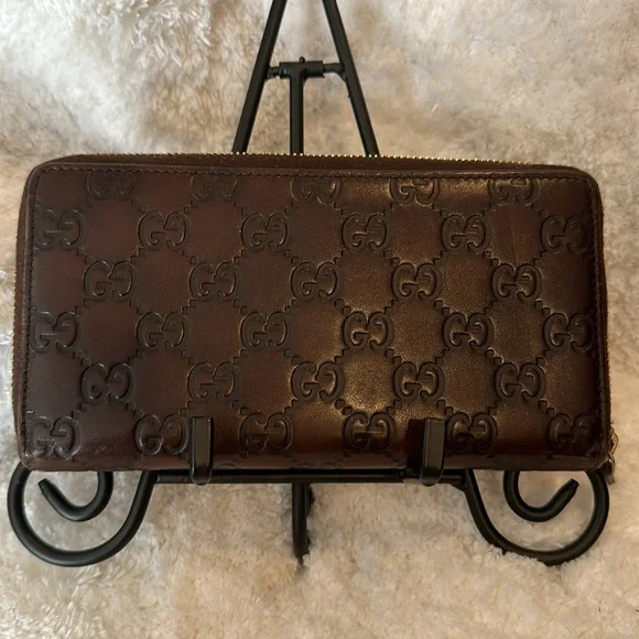 Gucci Leather Zipper Wallet - Picture 2 of 7